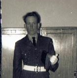 23_John_Wells_-_after_AOCs_parade_1962-157x250