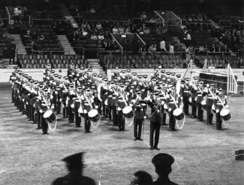 330Entry_Band_Earls_Court
